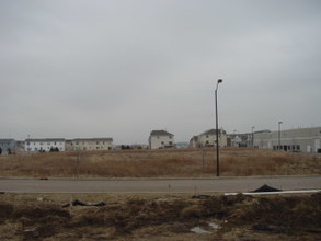 Commerce Dr, Volo, IL - aerial  map view