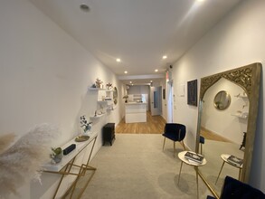 210 W 35th St, New York, NY for lease Interior Photo- Image 2 of 6