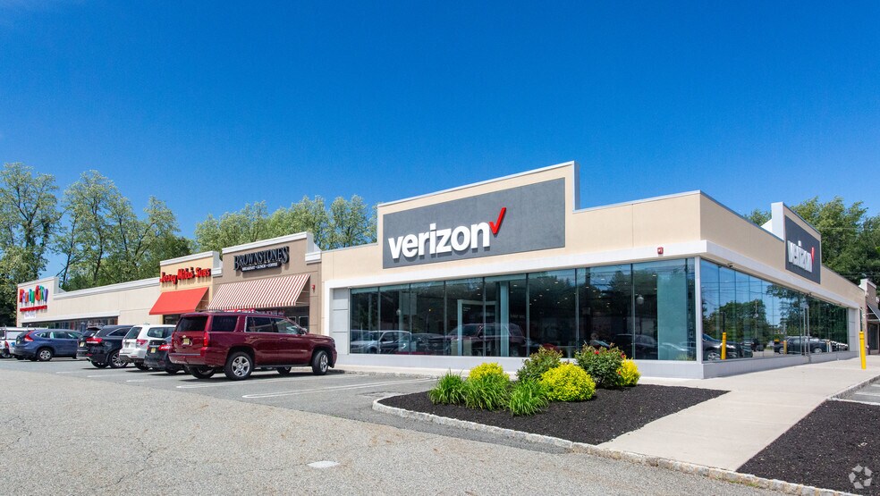 346 State Route 10, East Hanover, NJ for lease - Building Photo - Image 3 of 4