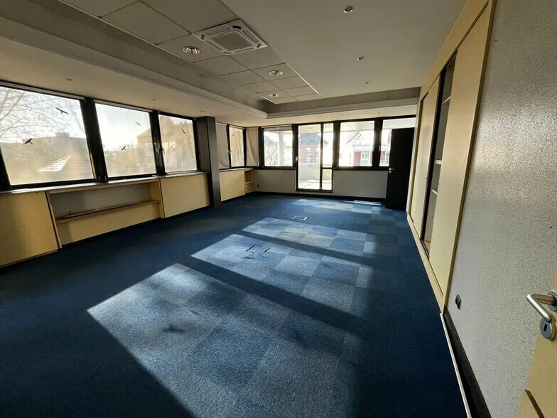 Office in Colmar for sale - Building Photo - Image 3 of 12