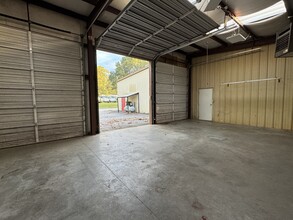 2260 Powdersville Rd, Easley, SC for lease Interior Photo- Image 2 of 2