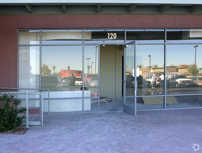 10860 W Charleston Blvd, Las Vegas, NV for lease - Building Photo - Image 3 of 8