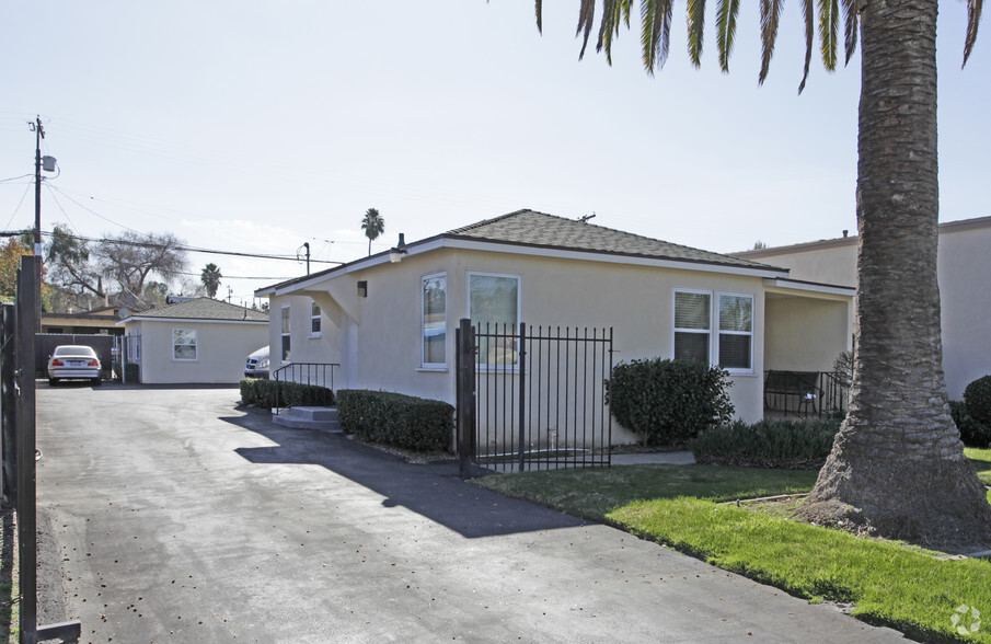 919 E Grand Ave, Escondido, CA for sale - Primary Photo - Image 1 of 10