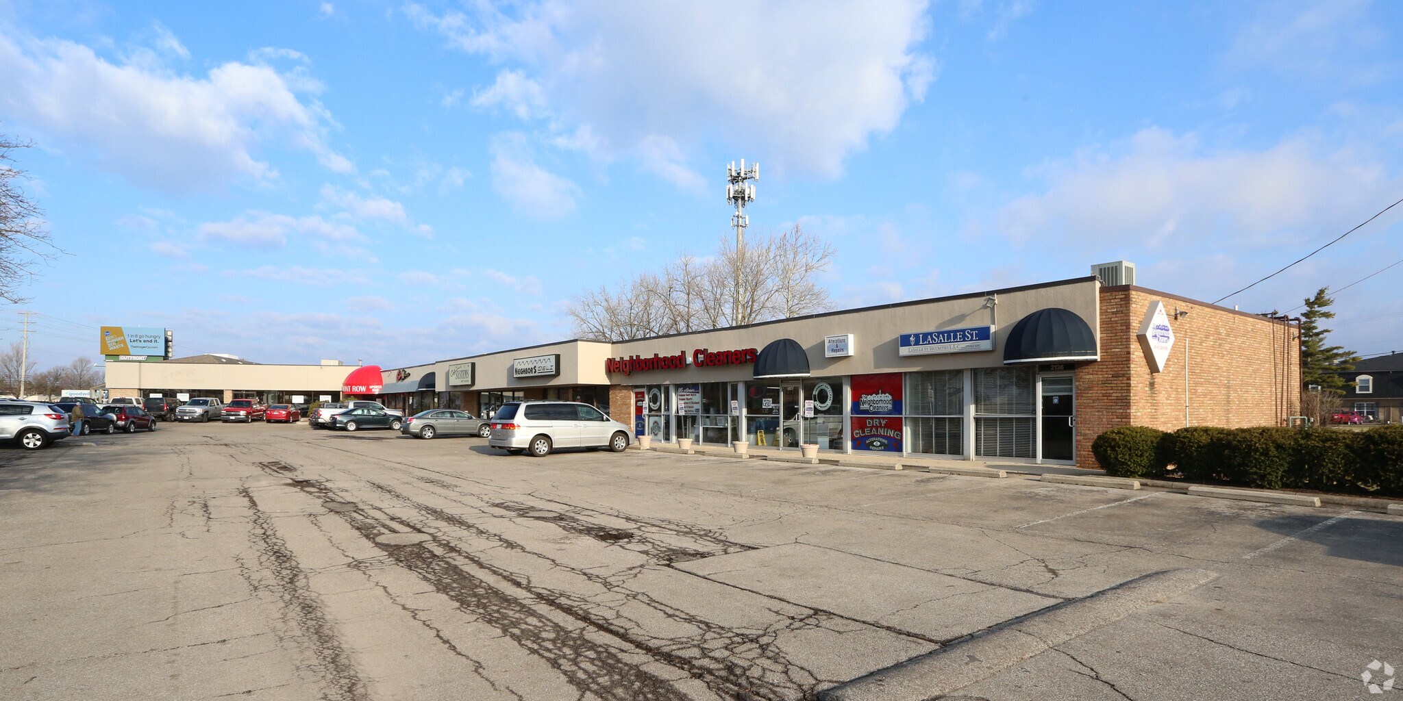 2136-2180 Henderson Rd, Columbus, OH for sale Primary Photo- Image 1 of 1