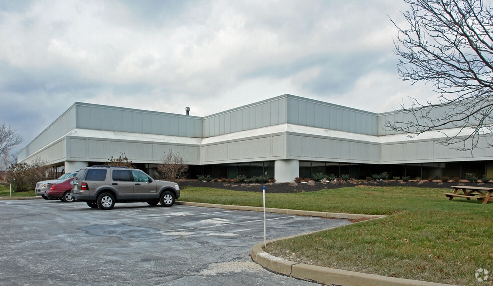 650 Grove Rd, Paulsboro, NJ for lease - Building Photo - Image 2 of 9