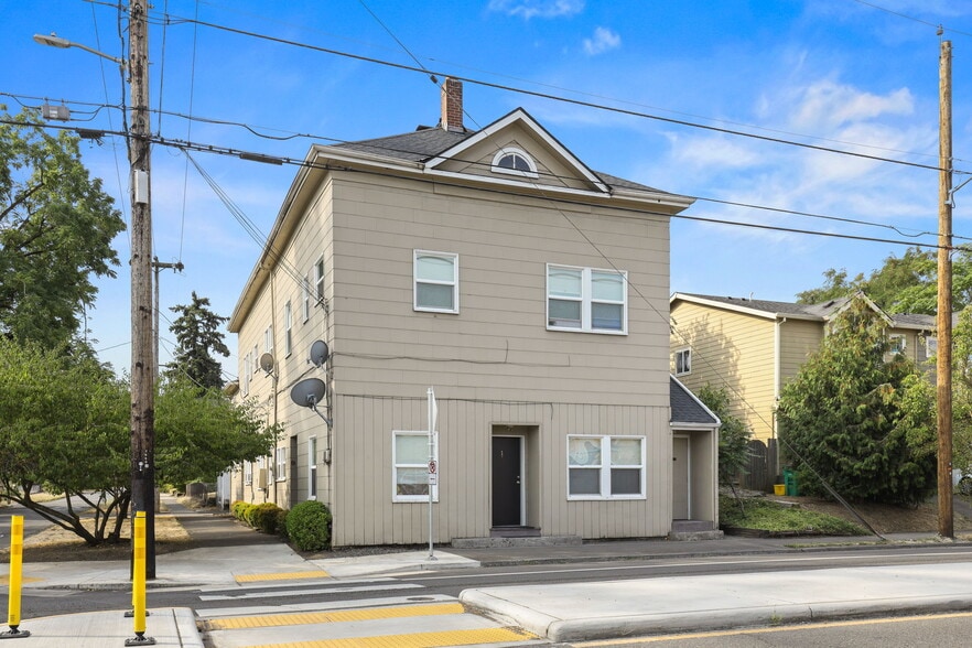 7630 SE Woodstock Blvd, Portland, OR for sale - Primary Photo - Image 1 of 11