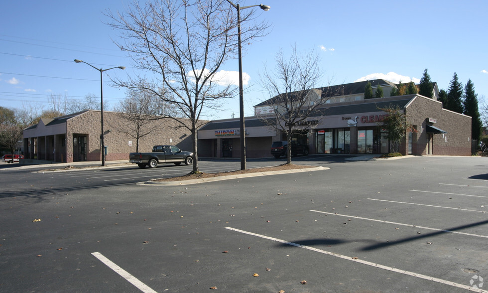 455 NE North Ave, Atlanta, GA for lease - Building Photo - Image 2 of 6