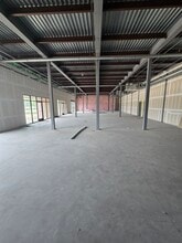 658 Interstate 30 Frontage Rd, Garland, TX for lease Interior Photo- Image 2 of 4
