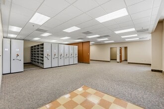 1425 W H St, Oakdale, CA for lease Interior Photo- Image 2 of 11