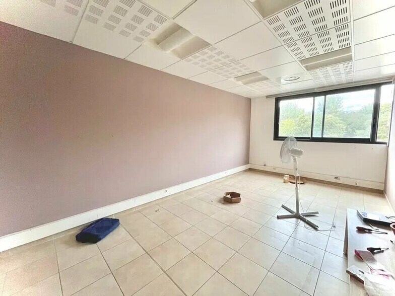 Office in Mouans-Sartoux for sale - Building Photo - Image 3 of 6