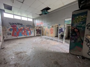 Walton Ter, Woking for lease Interior Photo- Image 1 of 2