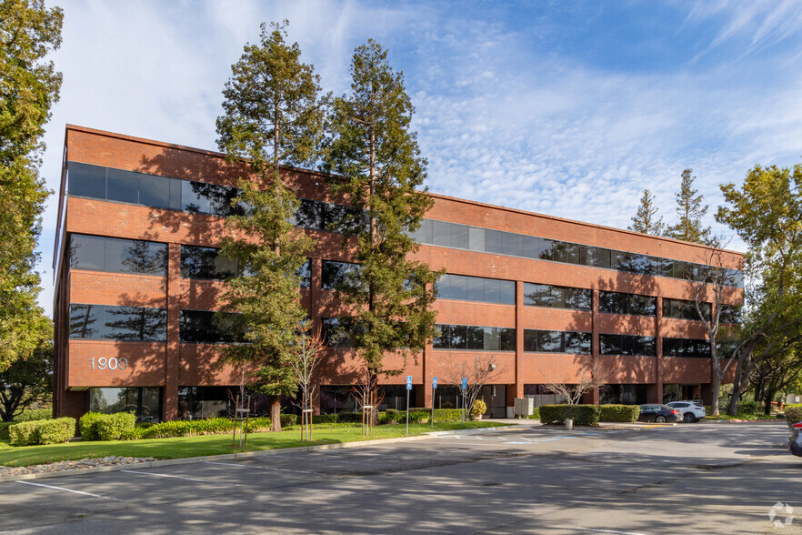 1900 McCarthy Blvd, Milpitas, CA for lease - Building Photo - Image 3 of 9