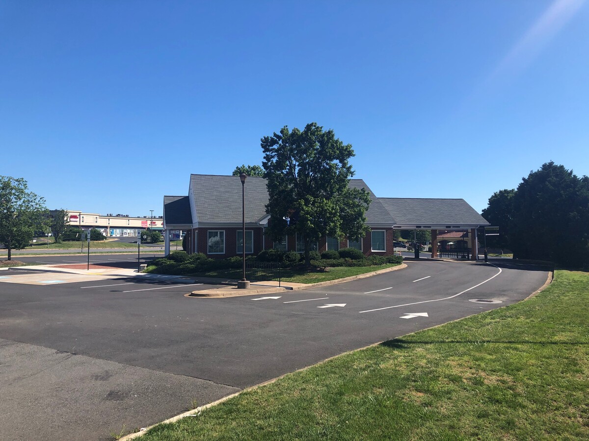 750 Warrenton Rd, Fredericksburg, VA 22406