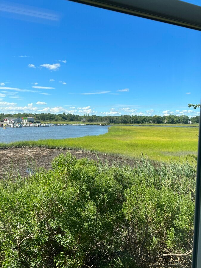 646 Ocean Heights Ave, Linwood, NJ 08221