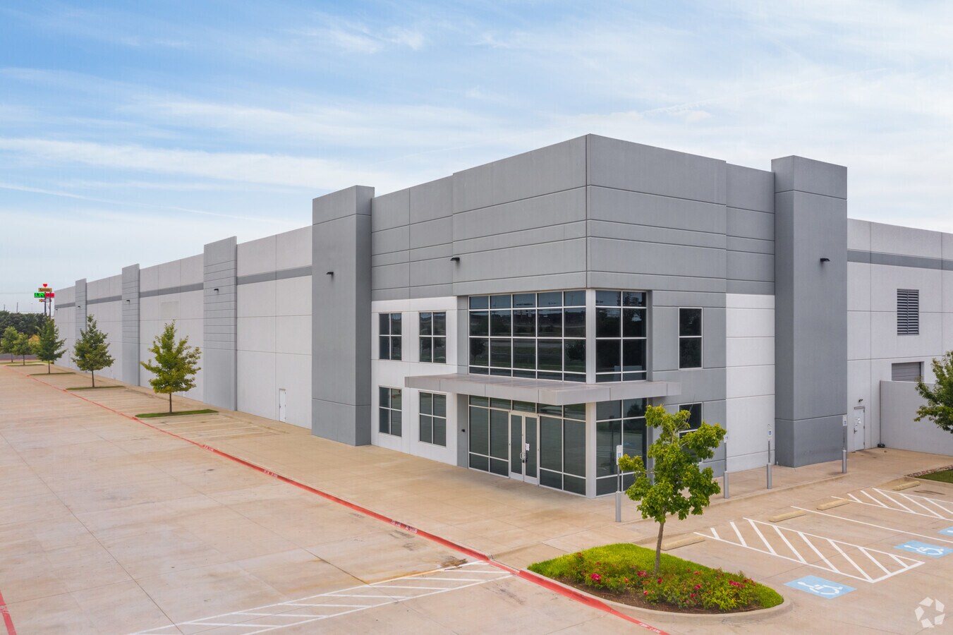 3800 N Interstate 45, Wilmer, TX 75172