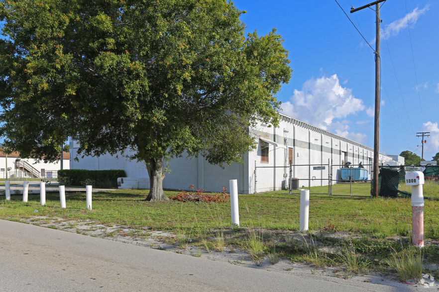 1150 Bell Ave, Fort Pierce, FL for sale - Building Photo - Image 3 of 31