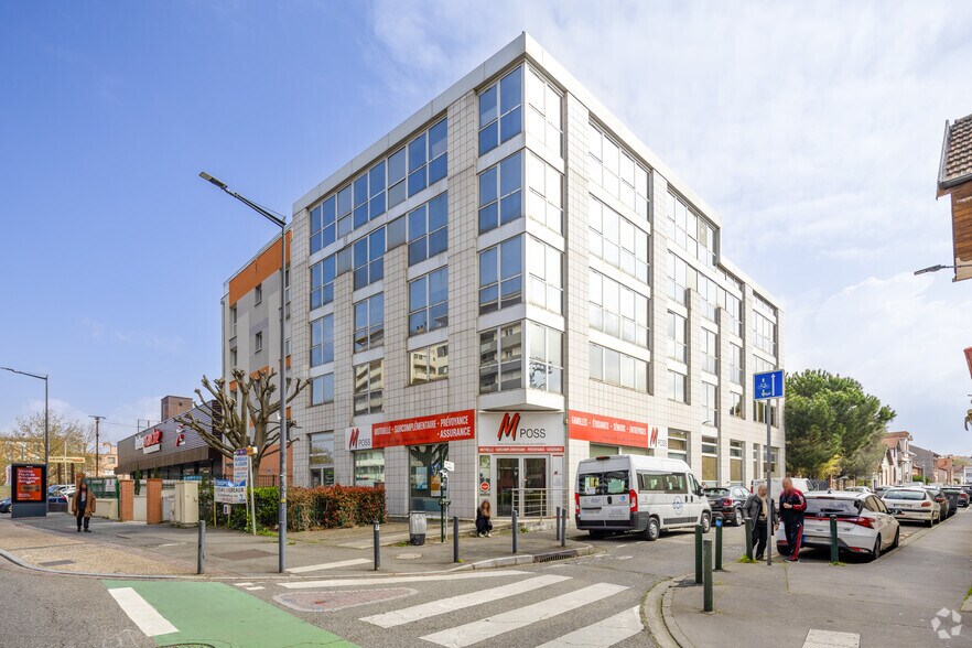 174 Avenue Des Minimes, Toulouse for sale - Primary Photo - Image 1 of 8