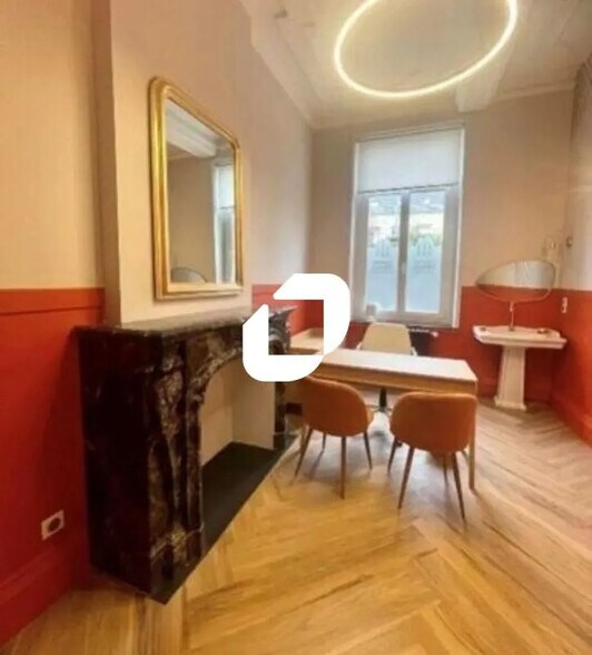 Office in Saint-Saulve for lease - Interior Photo - Image 2 of 12