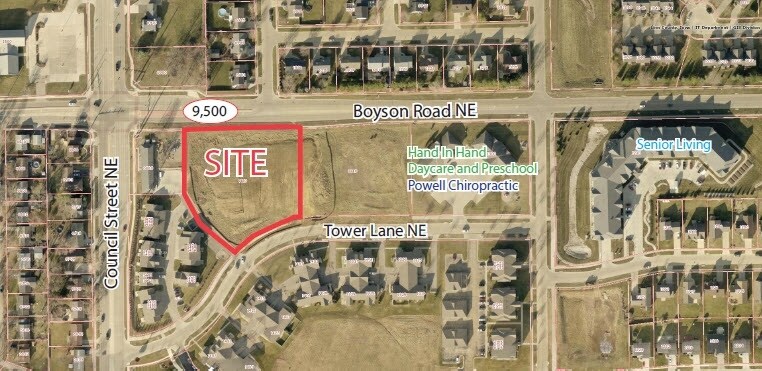 1410 Tower Ln NE, Cedar Rapids, IA for sale Primary Photo- Image 1 of 1