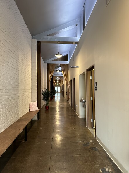 1144 Hope St, Los Angeles, CA for lease - Interior Photo - Image 3 of 21