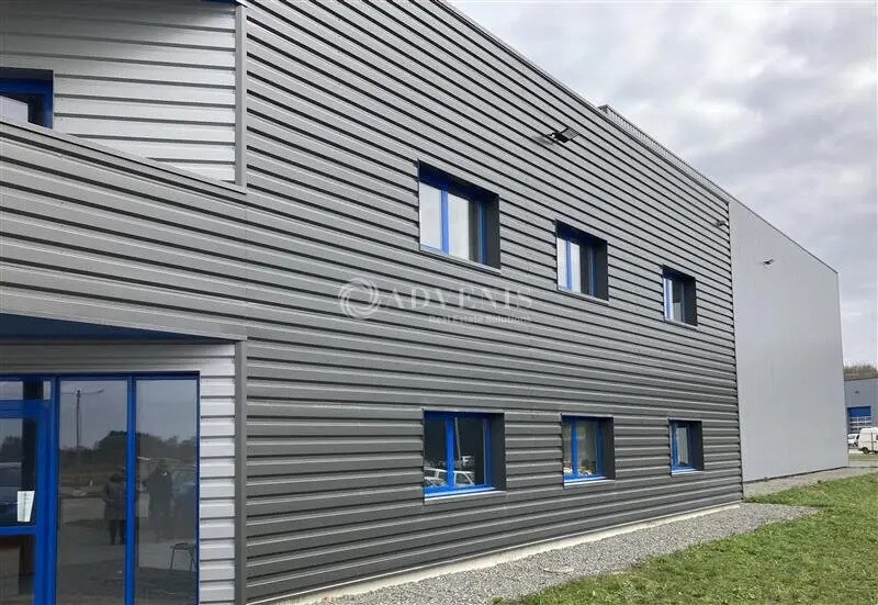 Industrial in Naveil for lease Building Photo- Image 1 of 8