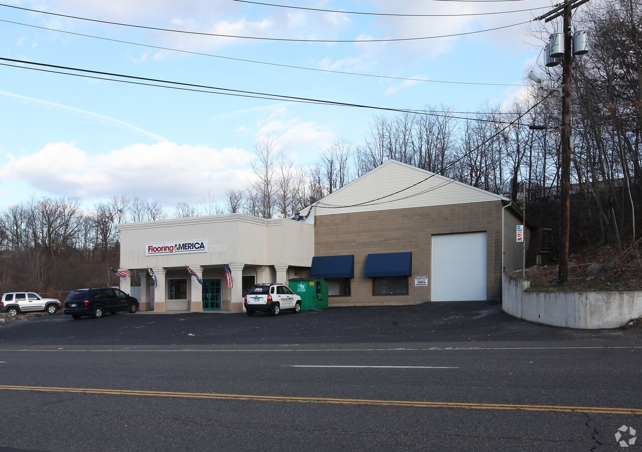 2391 S Main St, Waterbury, CT 06706 Property Record