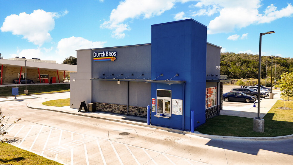 22615 US Highway 281 N, San Antonio, TX for sale - Building Photo - Image 2 of 6