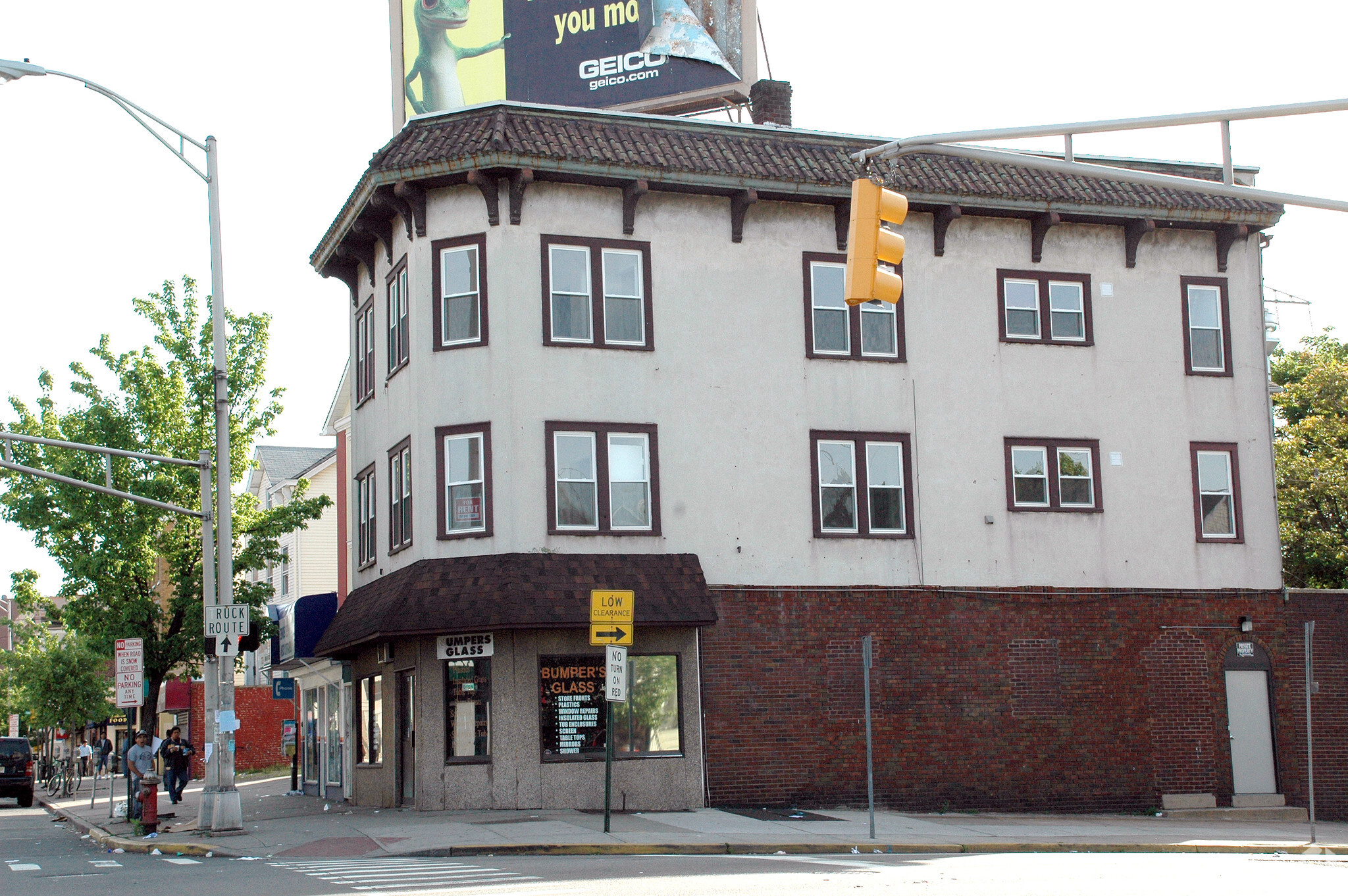 142 French St, New Brunswick, NJ for lease Building Photo- Image 1 of 5