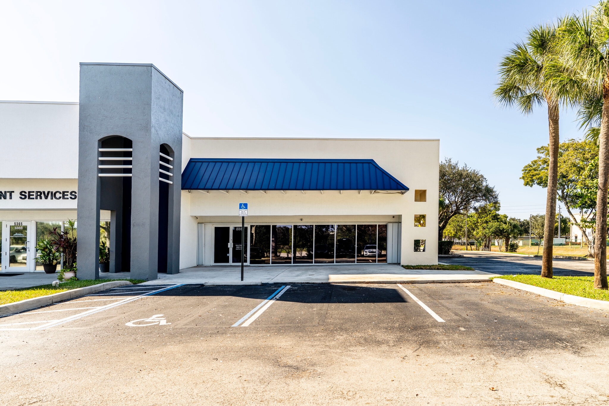 5367 N Nob Hill Rd, Sunrise, FL for sale Building Photo- Image 1 of 2