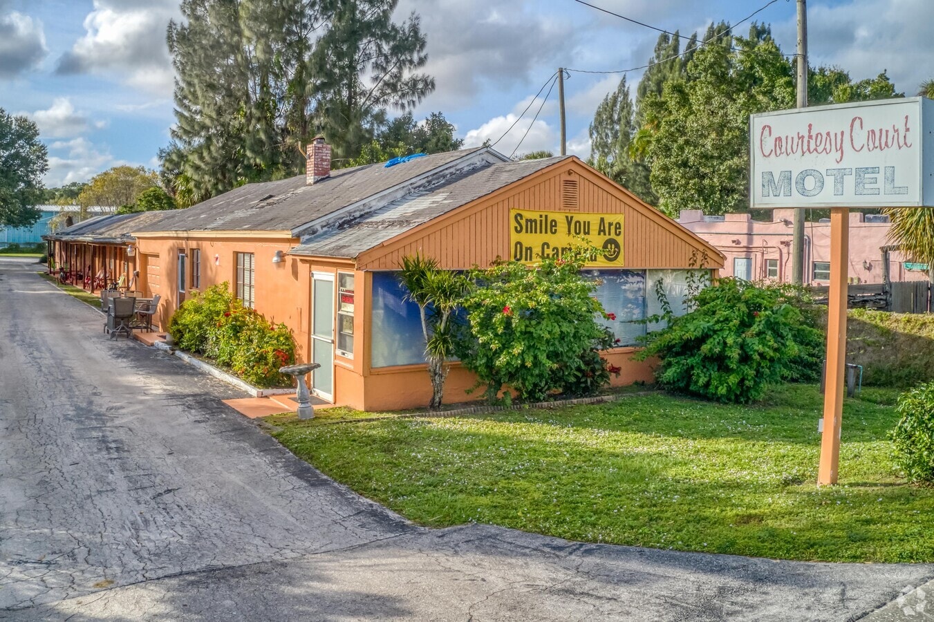 1389 N Tamiami Trl, North Fort Myers, FL 33903