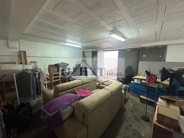 Industrial in Bondoufle for lease Interior Photo- Image 1 of 3