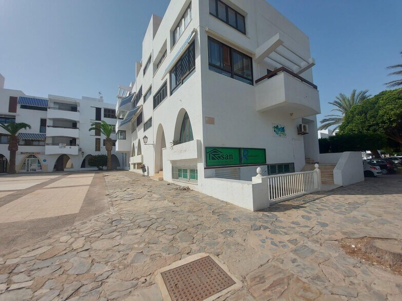 Calle Palo Mayor, 14, El Ejido, Almería for lease - Building Photo - Image 2 of 12