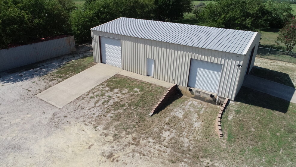 732 County Road 214, Venus, TX for lease - Building Photo - Image 3 of 4