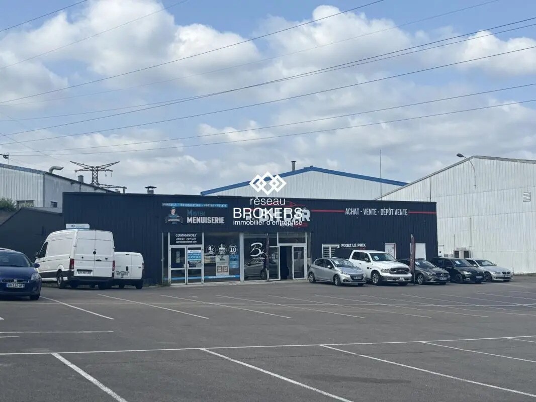 Retail in Besançon for lease Building Photo- Image 1 of 8