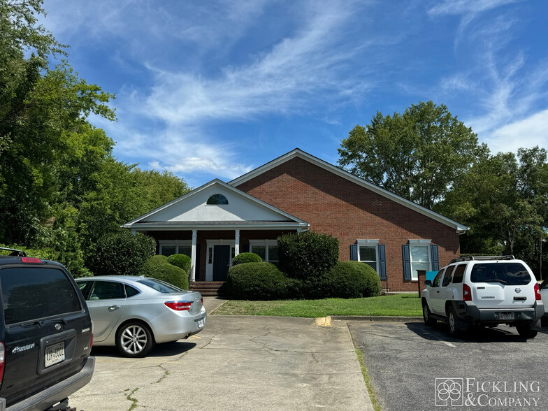 1217 N Columbia Dr, Milledgeville, GA for sale - Primary Photo - Image 1 of 18