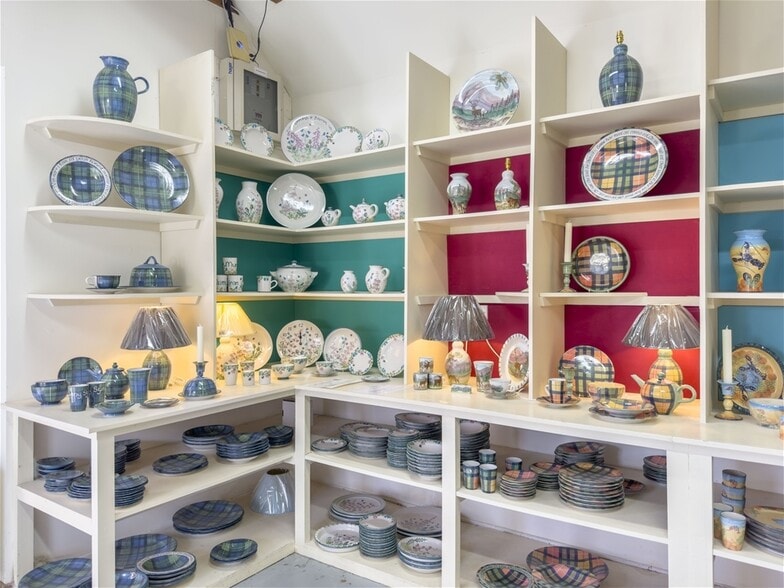 Vacant Retail Unit (Formerly The Tain Pottery), Tain for sale - Building Photo - Image 2 of 17