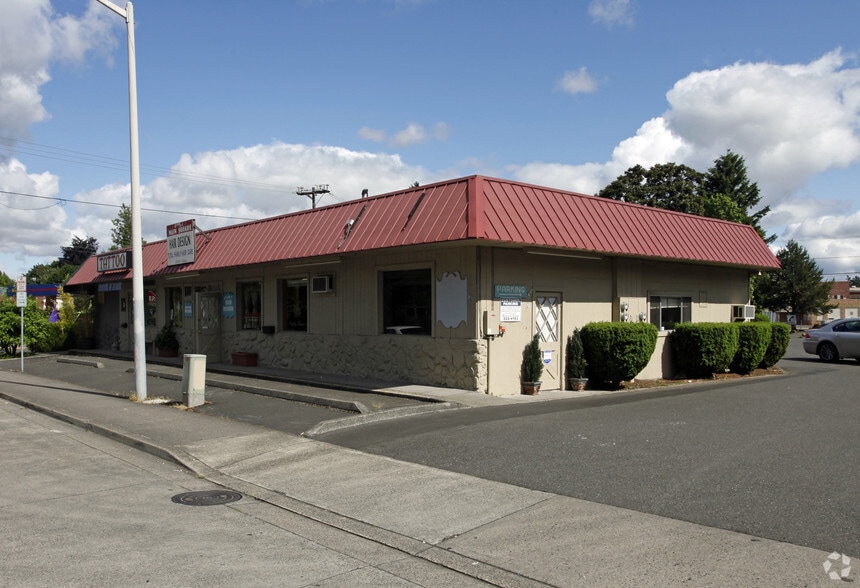 11 NE 10th Dr, Gresham, OR for lease - Building Photo - Image 3 of 4