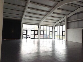 Valley Way, Market Harborough for lease Interior Photo- Image 2 of 6