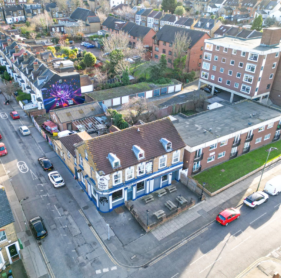 52-54 Maple Rd, London for sale Primary Photo- Image 1 of 4