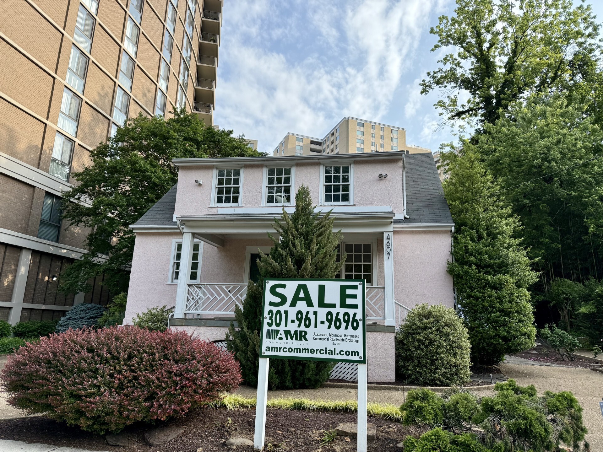 4607 Willard Ave, Chevy Chase, MD for sale Building Photo- Image 1 of 3