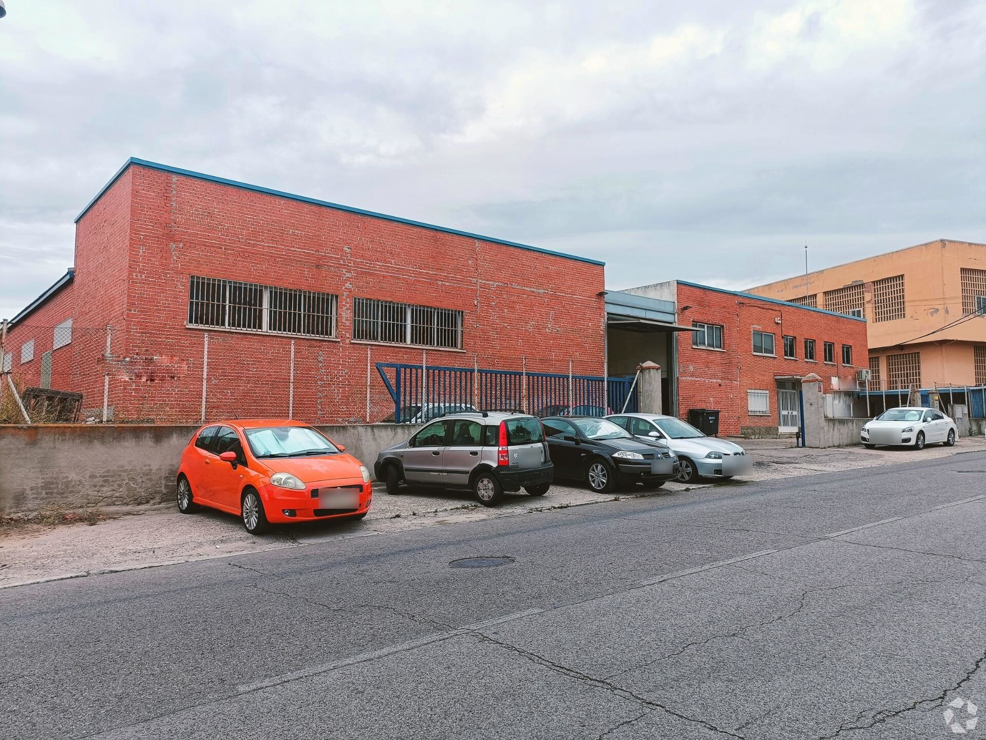 Industrial in Móstoles, Madrid for sale Primary Photo- Image 1 of 1