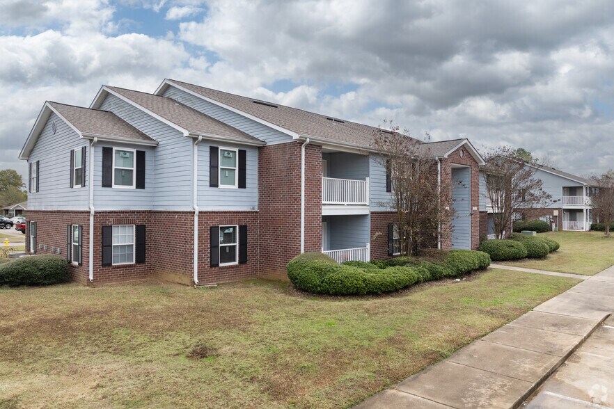 2421 Chase Park Dr, Montgomery, AL for sale - Primary Photo - Image 1 of 1
