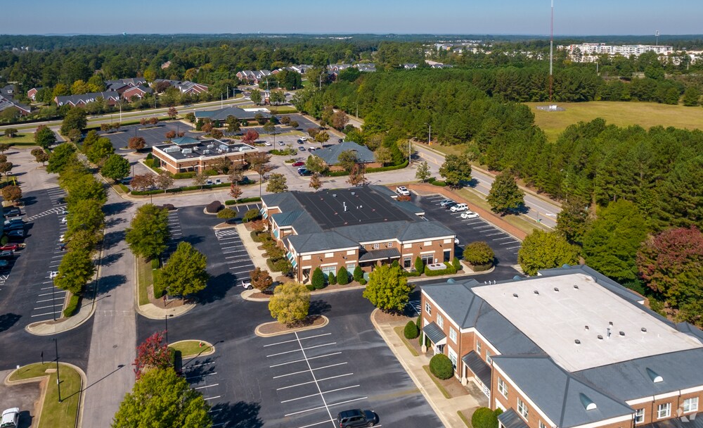 1040 Darrington Dr, Cary, NC 27513