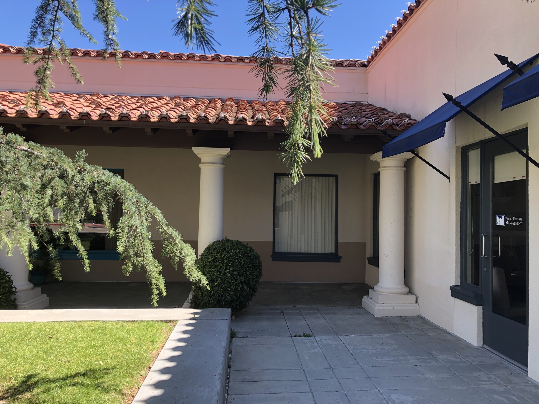 5256 S Mission Rd, Bonsall, CA for lease Building Photo- Image 1 of 4