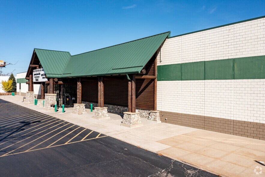 3301 Essington Rd, Joliet, IL 60435