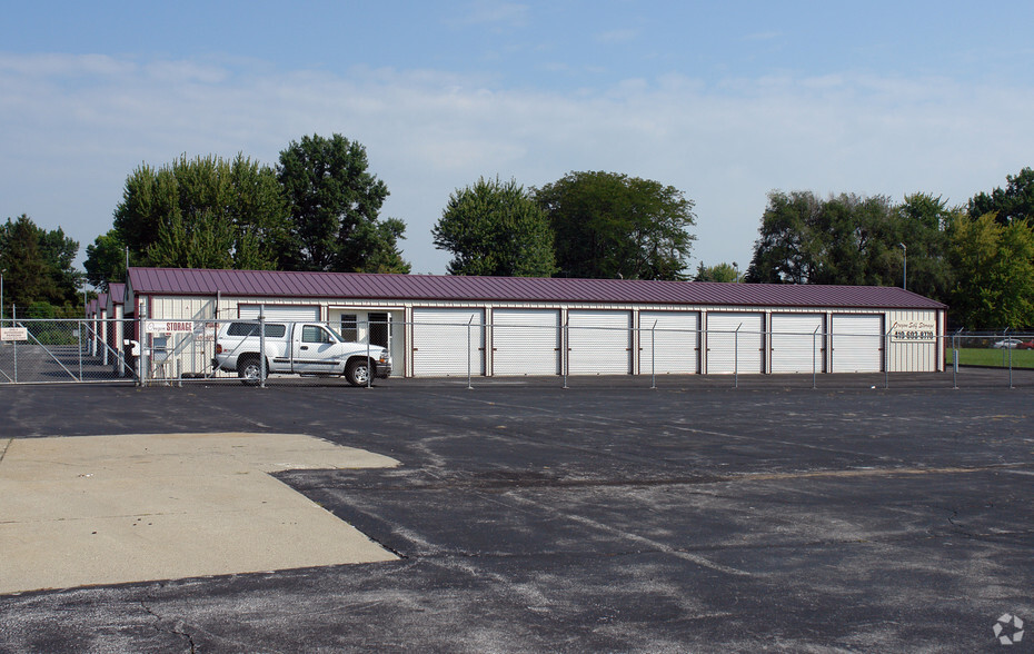 2701 Navarre Ave, Oregon, OH for sale - Primary Photo - Image 3 of 4