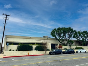 7911-7913 Haskell Ave, Van Nuys, CA for lease Building Photo- Image 1 of 5