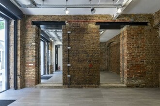 1-4 Langley Ct, London for lease Interior Photo- Image 1 of 3