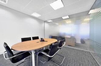 Callendar Rd, Falkirk for lease Interior Photo- Image 2 of 2