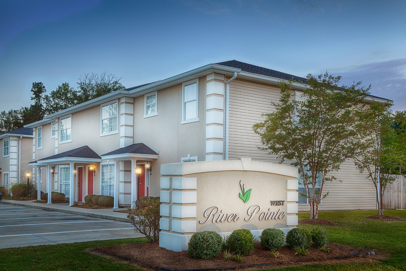 905 W Main St, Fulton, MS 38843